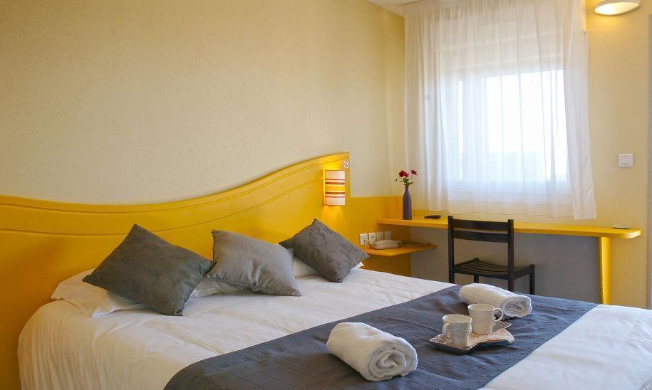 Couett'Hotel Oloron Sainte Marie Eksteriør bilde