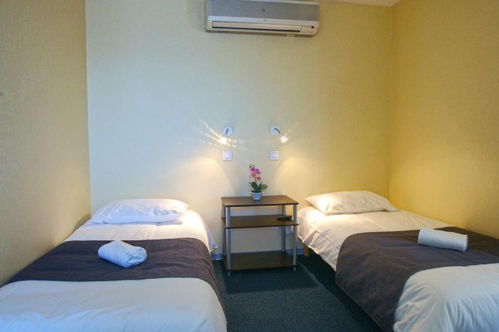 Couett'Hotel Oloron Sainte Marie Eksteriør bilde